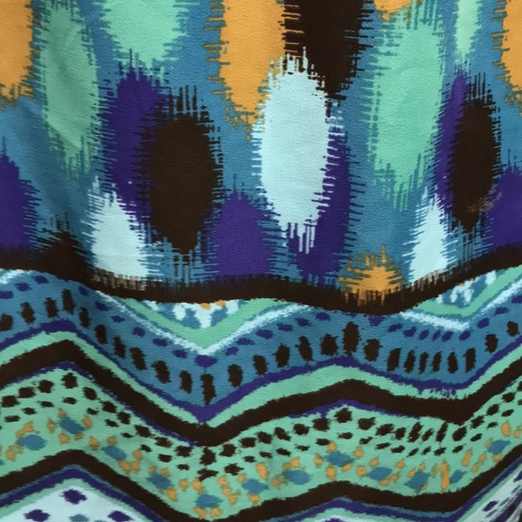 Multi-Colored Sleeveless Dress - Picture 2 of 5